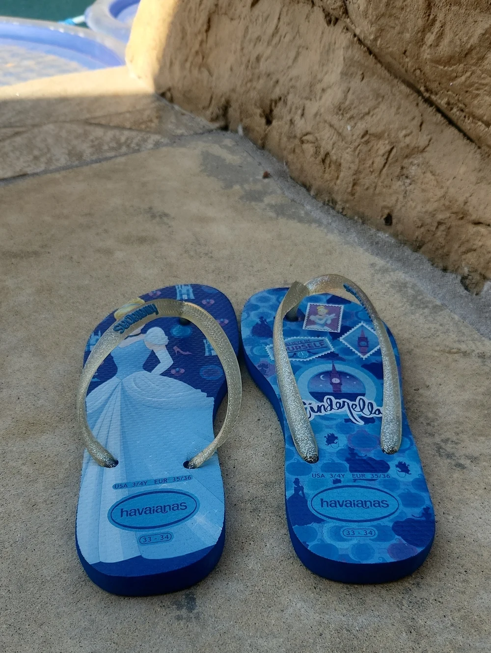 Havaianas Disney Cinderella Flip Flops Blue Glitter Straps Size 3/4 Kids Girls